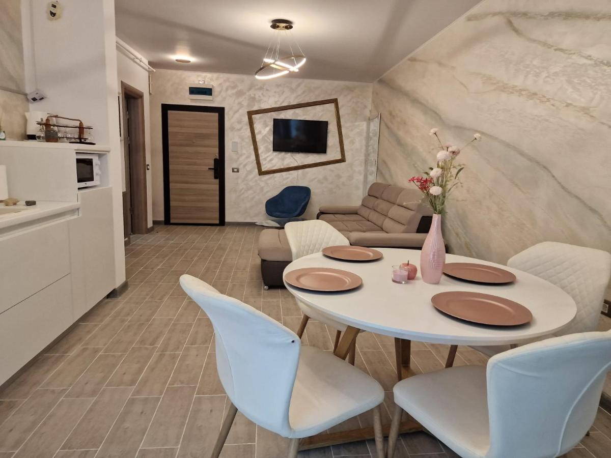 Livia Apartment Năvodari Exteriér fotografie