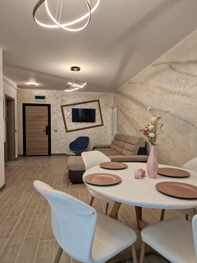 Livia Apartment Năvodari Exteriér fotografie